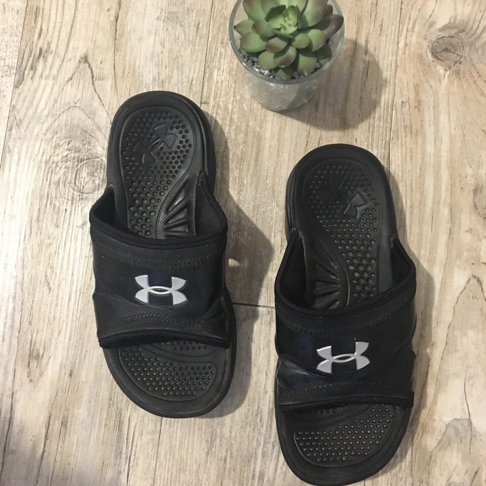 BLACK Slides! - Picture 3 of 4